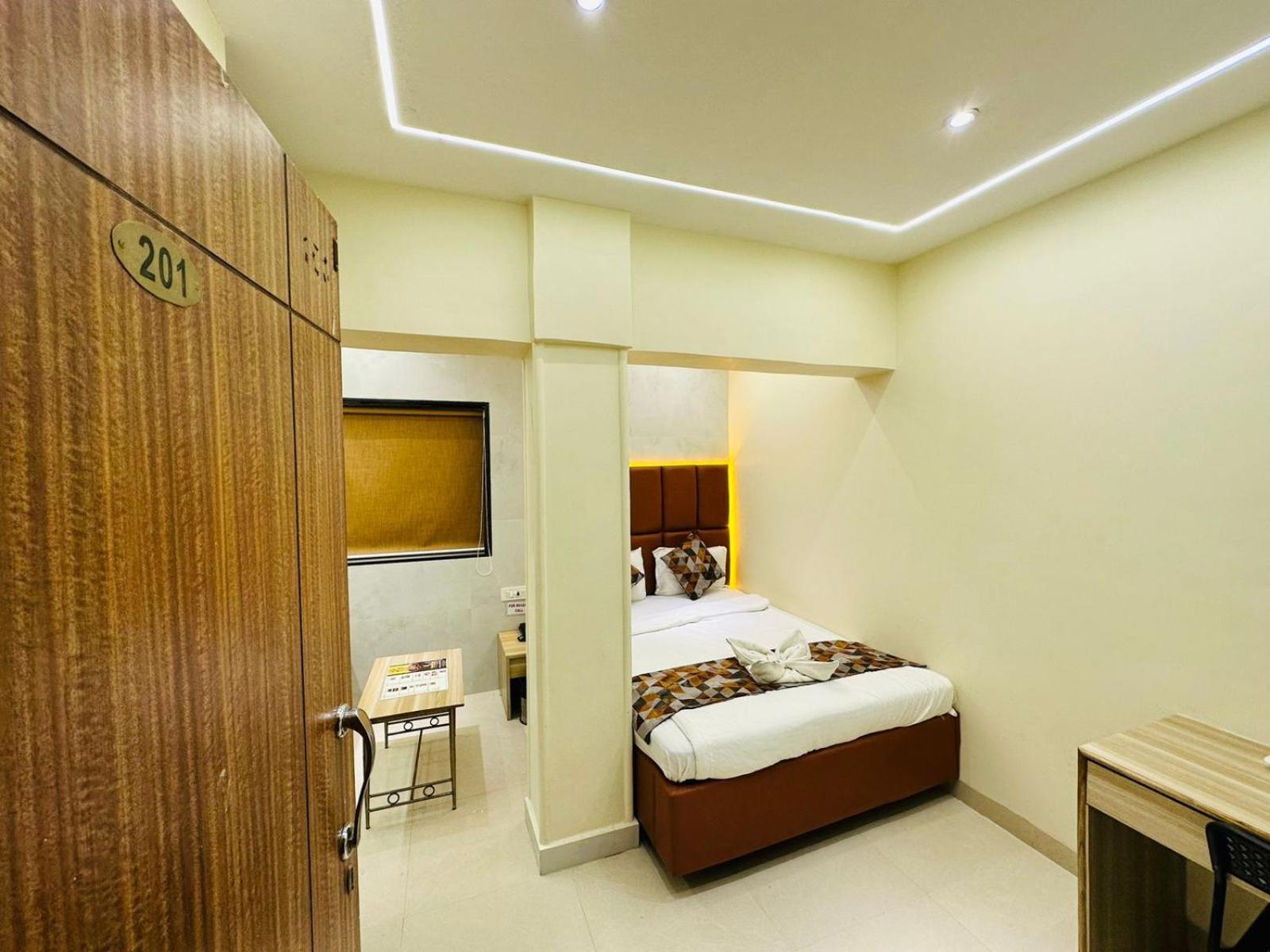 Hotel Vashi Inn Navi Mumbai Eksteriør bilde
