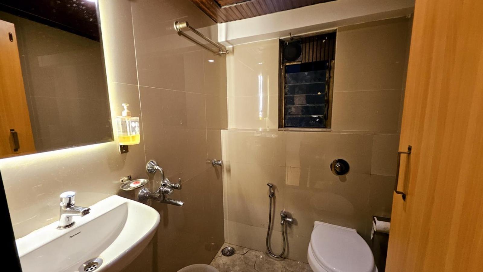 Hotel Vashi Inn Navi Mumbai Eksteriør bilde